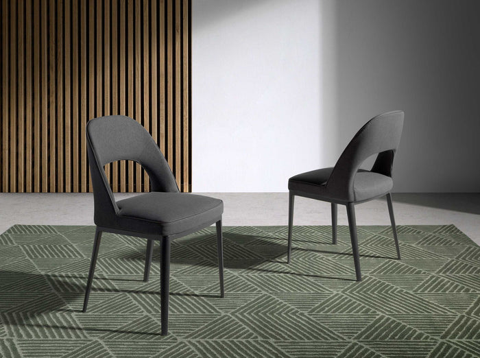 Sedia in tessuto grigio scuro