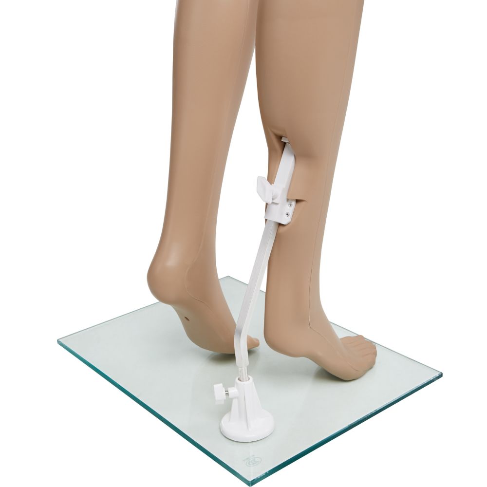 Manichino donna da finestra 2008202