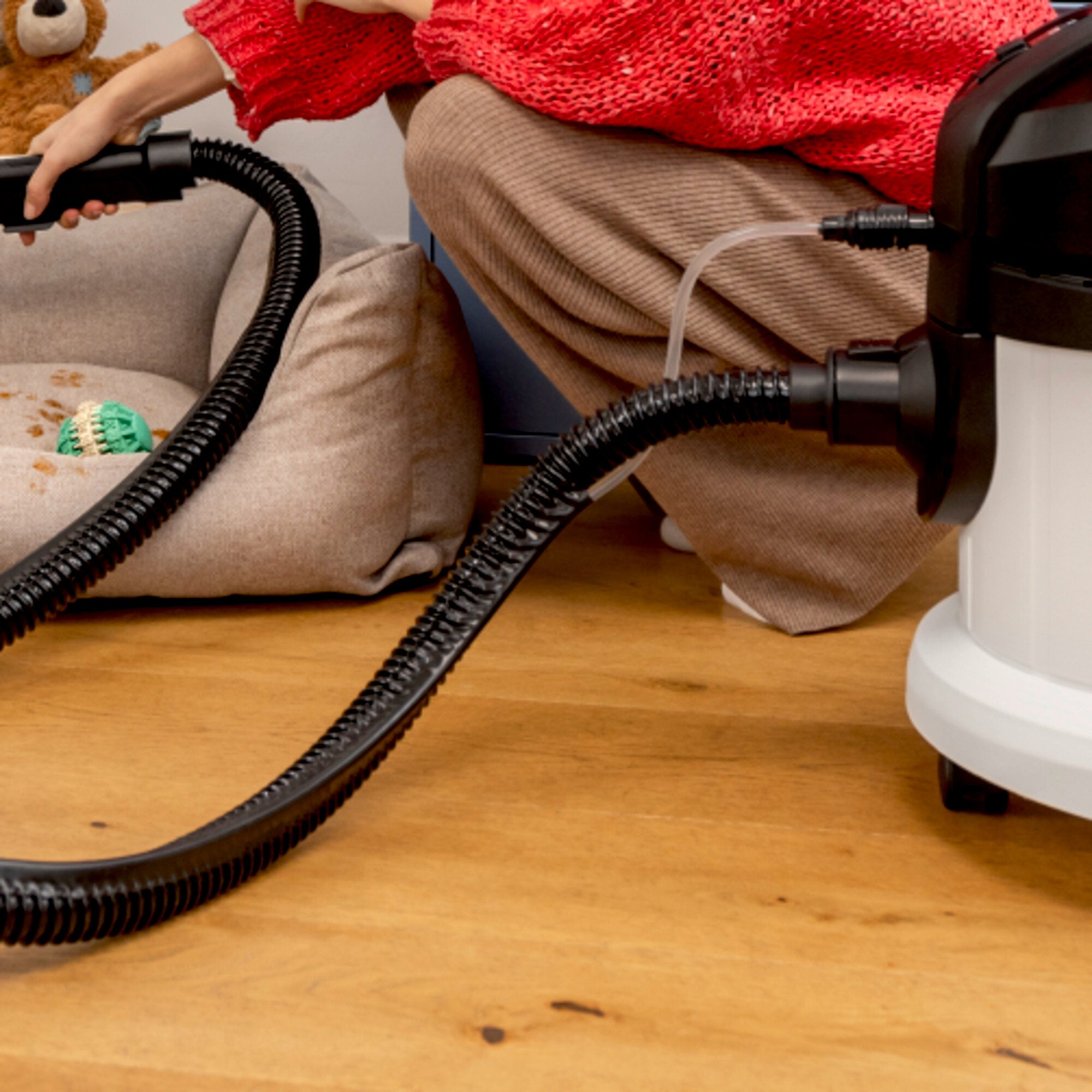 KARCHER Lavatappeti SE 4 - Potenza assorbita: 1000 W - Larghezza di lavoro: 227 mm - Raggio operativo: 8 m