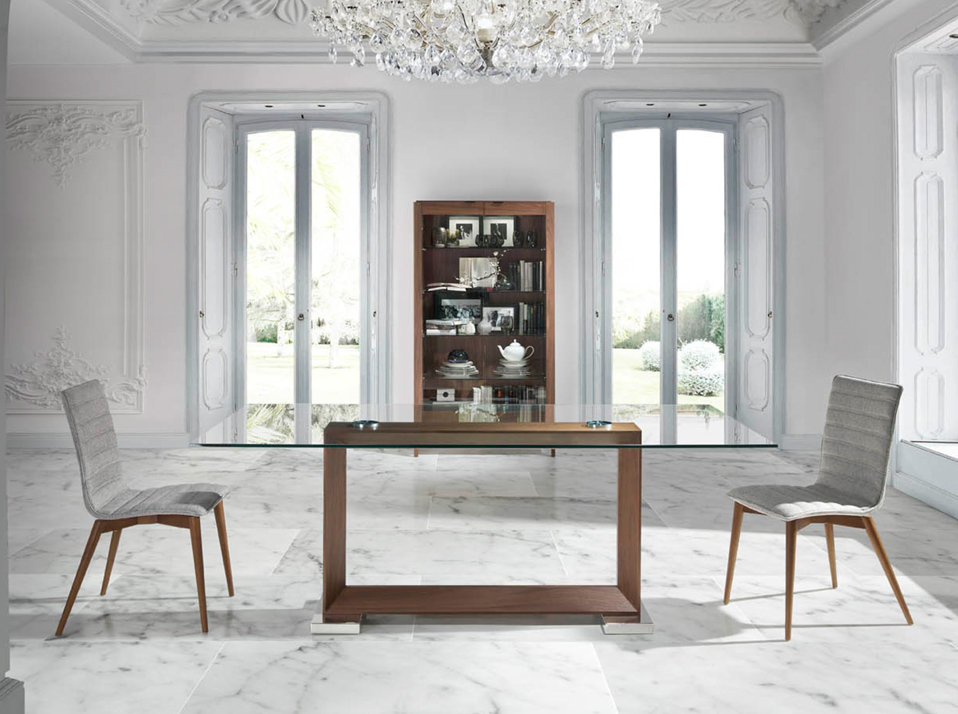 Sedia in tessuto grigio