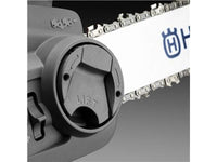 Potatore Husqvarna 120iTK4-P a batteria con asta telescopica e batteria BLI 10 e caricabatterie