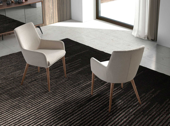 Sedia in tessuto beige