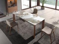 Sedia in tessuto beige