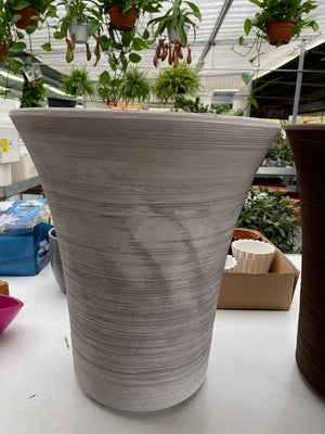 Vaso tondo in resina "Mimosa" con altezza di cm 50 ELBI Colori: Industrial Grey