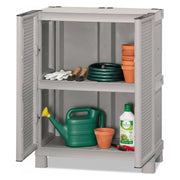 Mobiletto multiuso da esterno o Arlinda, Armadio basso a 2 ante e 1 ripiano in polipropilene, 100% Made in Italy, cm 70x39h92, colore Grigio chiaro