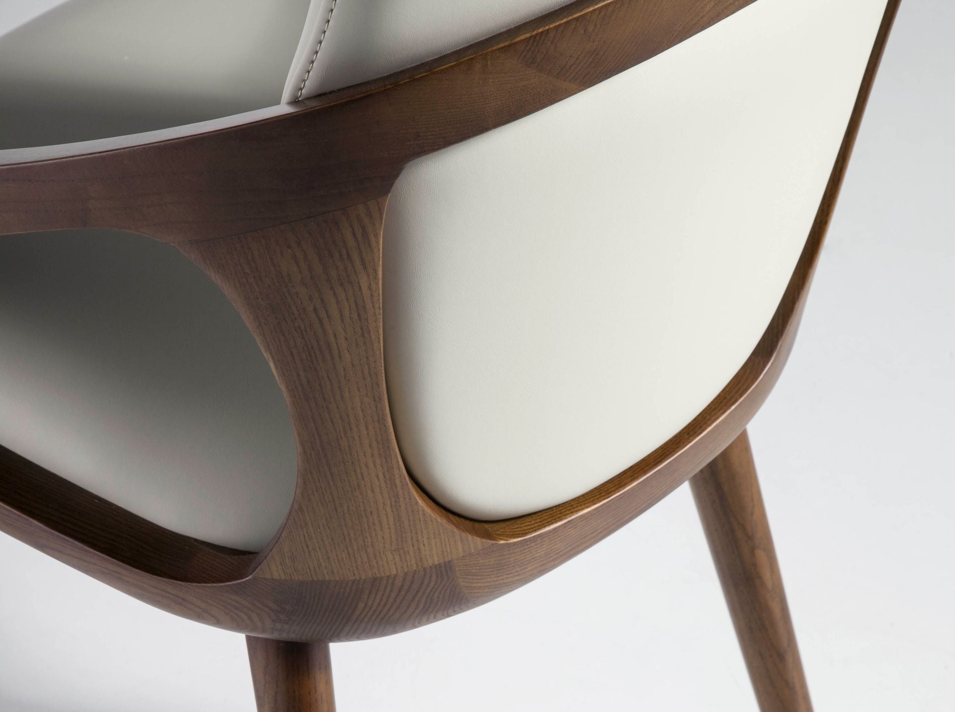 Sedia in ecopelle crema