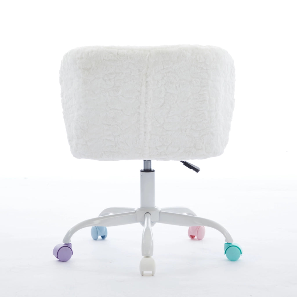 Sedia da ufficio girevole con altezza regolabile, seduta ergonomica e ruote silenziose in pelliccia sintetica crema