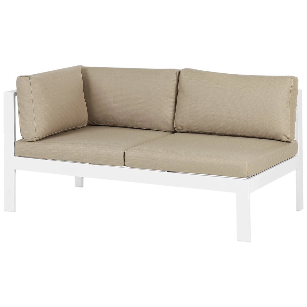Set da giardino divano 5 posti e tavolo elevabile con struttura bianca e piano in vetro e cuscini beige stile moderno scandinavo