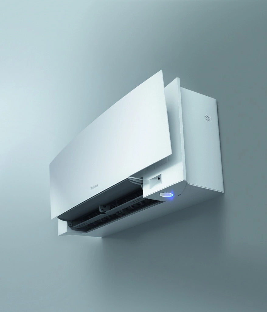 Unità Interna a Parete Daikin Bluevolution serie EMURA WHITE III 7000 Btu FTXJ20AW R-32 Wi-Fi Integrato Colore Bianco Opaco