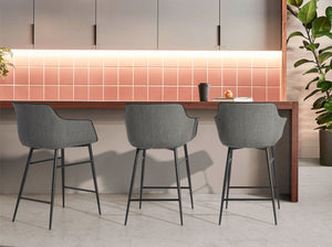 Sgabello in tessuto grigio