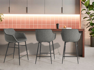 Sgabello in tessuto grigio