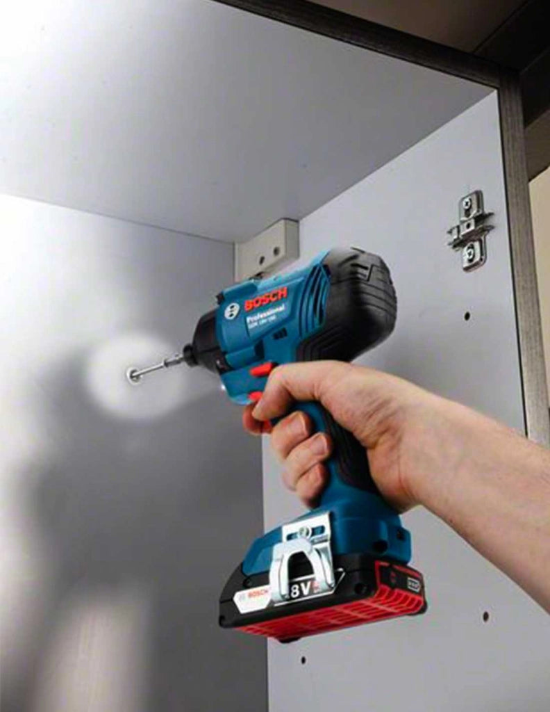 BOSCH Kit 18V BSK182D2B (GDR 18V-160 + GST 18V-LI B + 2 x 2,0 Ah + AL1820 + 2 x L-Boxx 136)