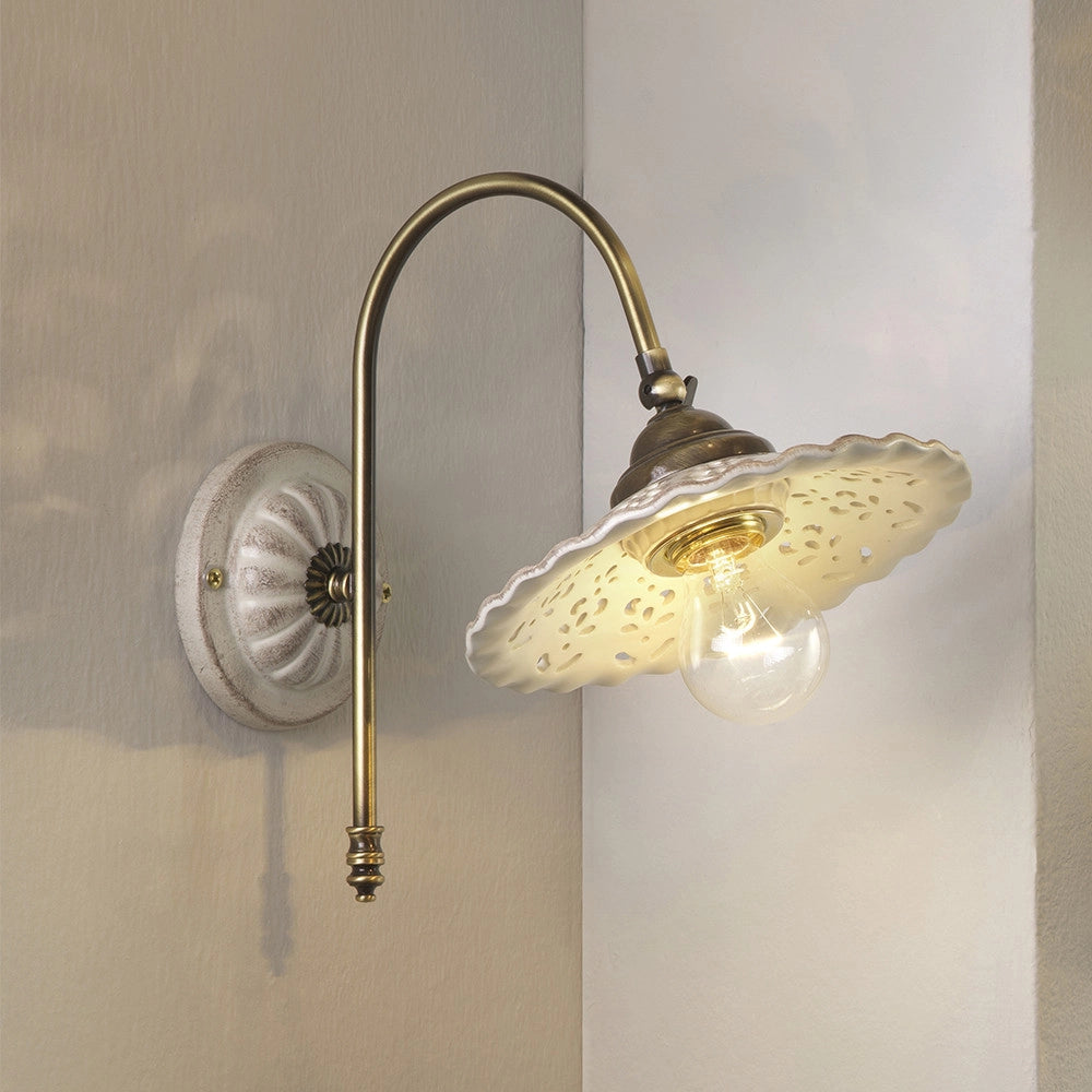 MERLETTO MATT Applique da Parete in Ceramica Anticata con Braccio in Ottone