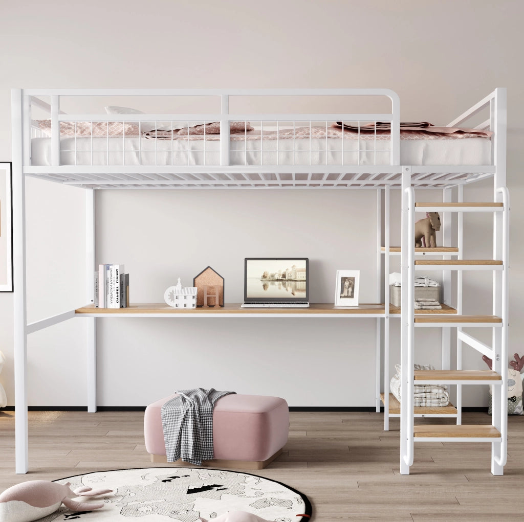 Letto a soppalco 140x200 cm con scala; tavolo e ripiani; bianco