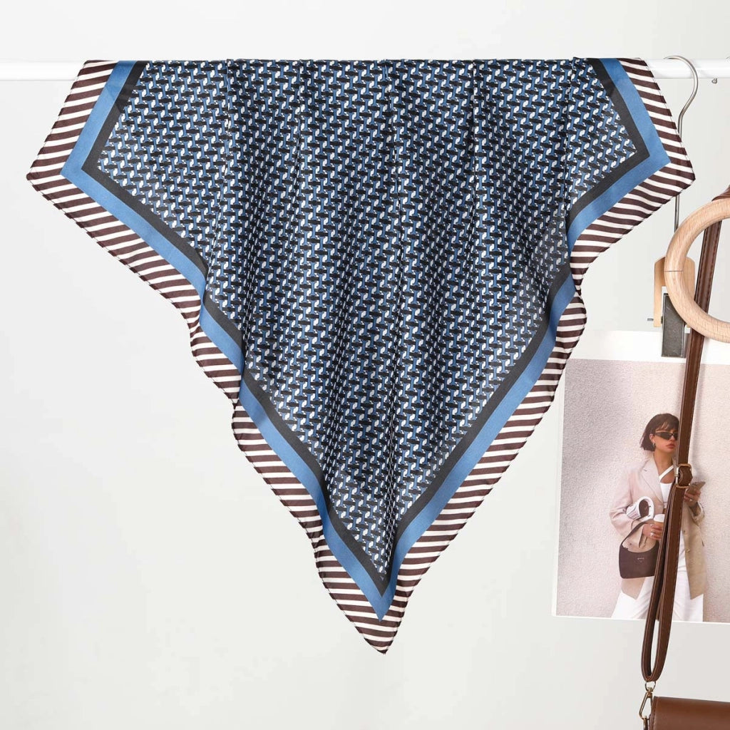Eleganti e trendy sciarpe di seta da donna, realizzate in pura seta.