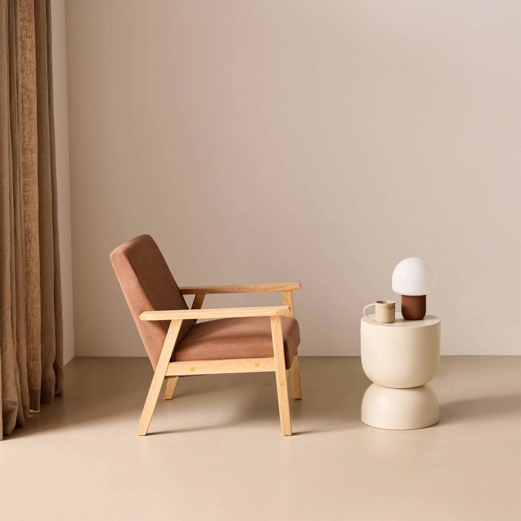 Poltrona scandinava in legno e velluto a coste, marrone