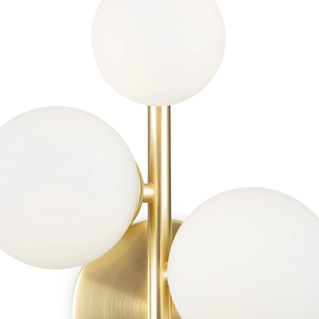 Maytoni applique contemporanea Dallas 3 luci G9 oro metallo diffusori vetro soffiato bianco opaco