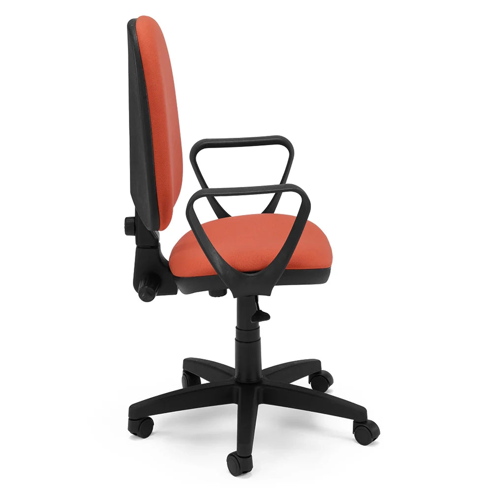 Sedia Girevole da Ufficio MADE IN ITALY America con schienale alto e seduta imbottita, sistema di elevazione regolabile a gas, colore Rosso