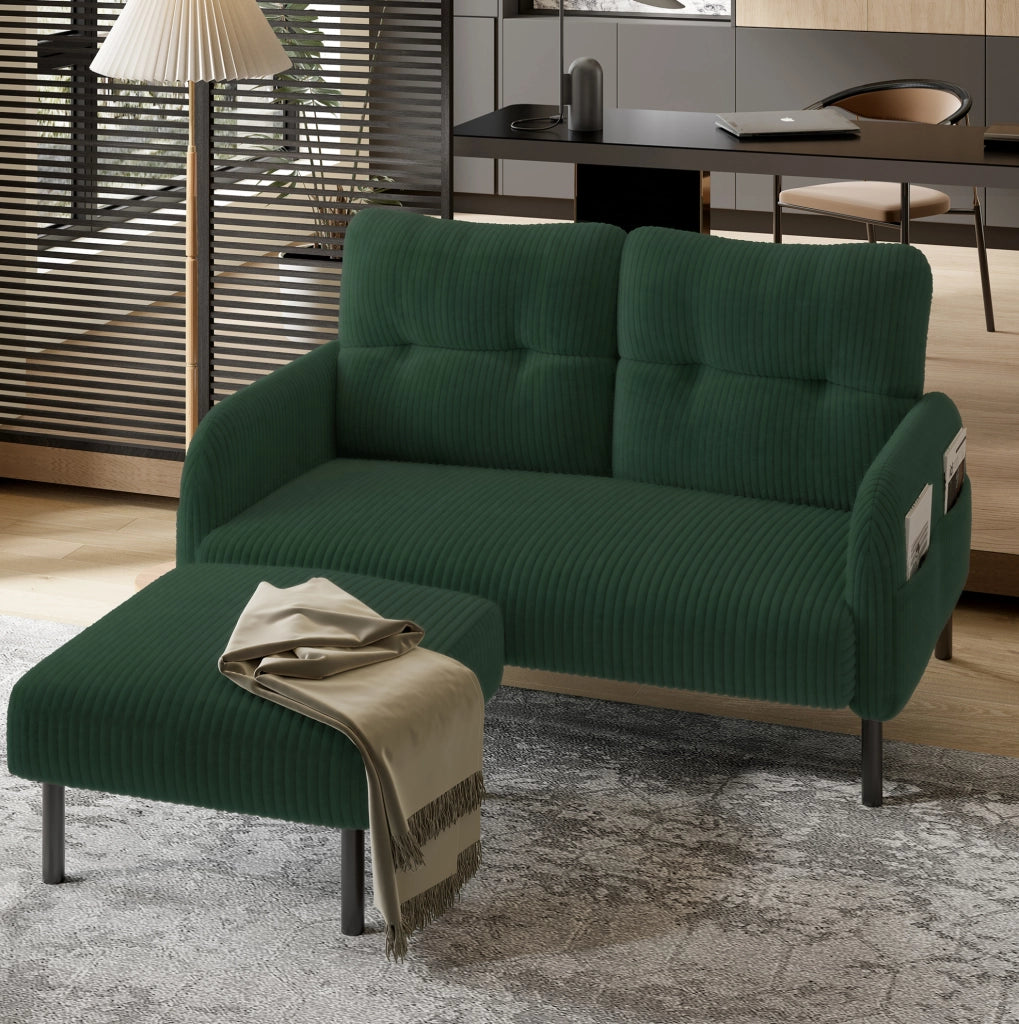 Pouf in velluto a coste verde smeraldo con struttura in metallo