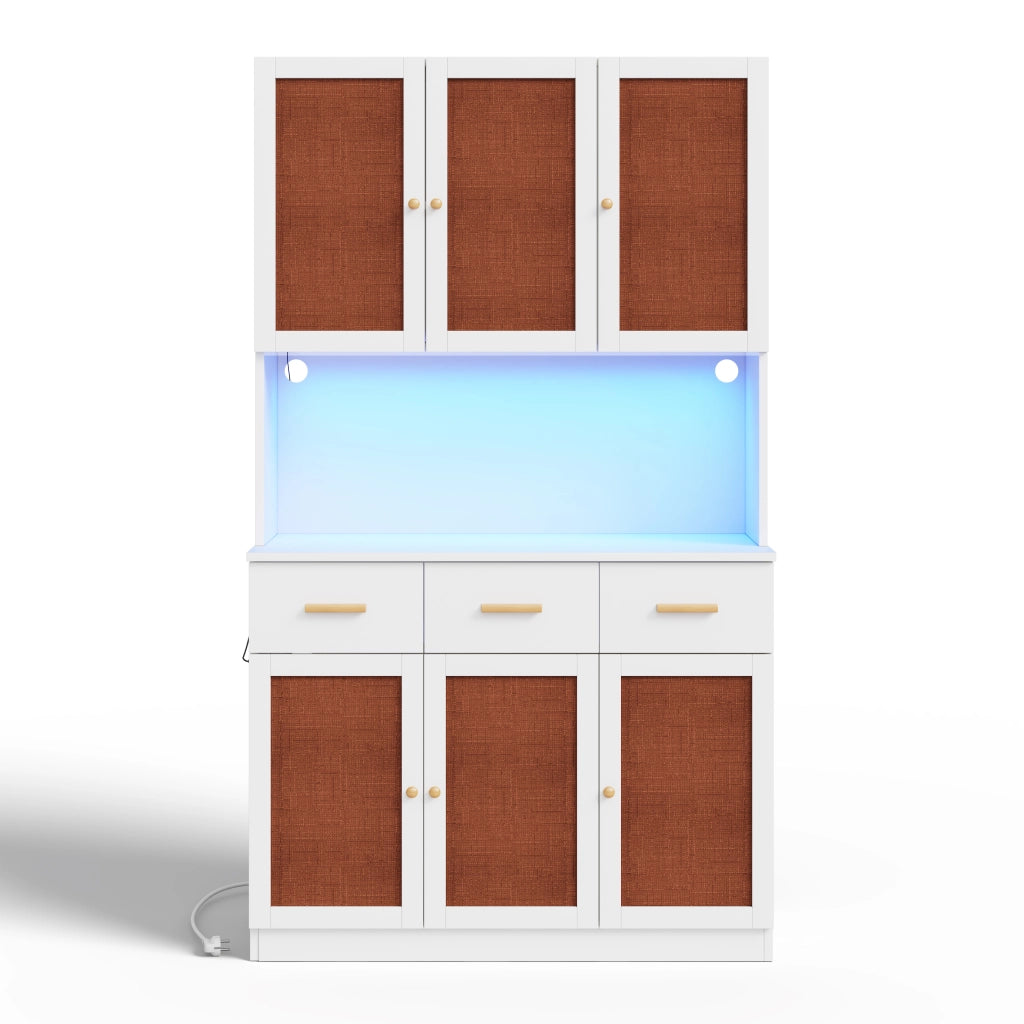 Credenza da cucina con LED e presa elettrica in MDF bianco con ante in tessuto e ripiani regolabili 105 × 43 × 182 cm