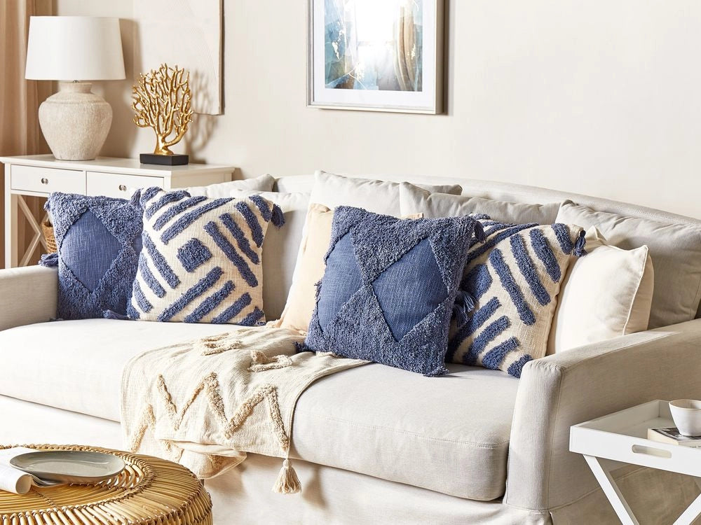 Cuscino decorativo cotone beige e blu 45 x 45 cm motivo geometrico nappe rivestimento sfoderabile con imbottitura boho