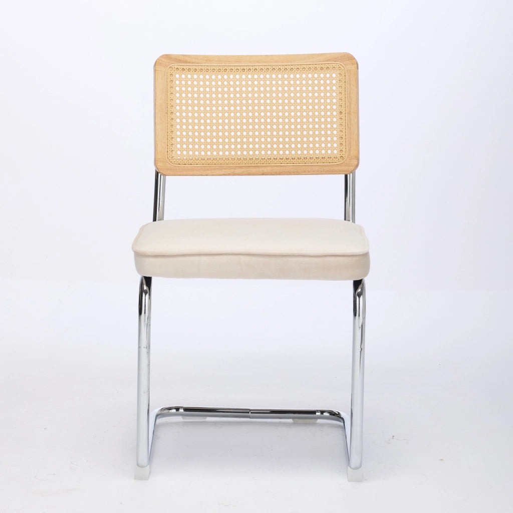 Sedia da sala da pranzo cantilever in velluto con schienale in rattan intrecciato e struttura in acciaio beige