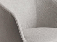 Sedia girevole in tessuto grigio chiaro