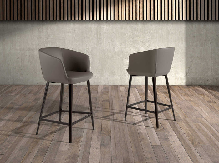 Sgabello in similpelle grigio