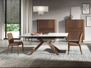 Sedia in ecopelle marrone