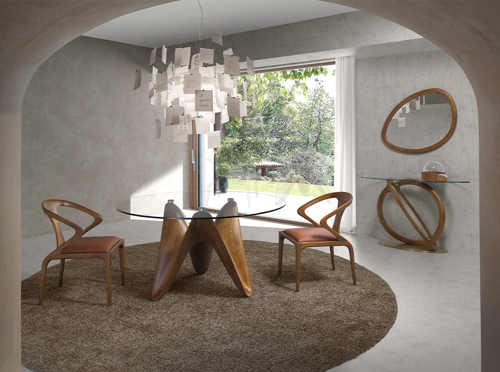 Sedia in similpelle marrone e noce