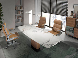 Sedia da ufficio girevole in similpelle marrone