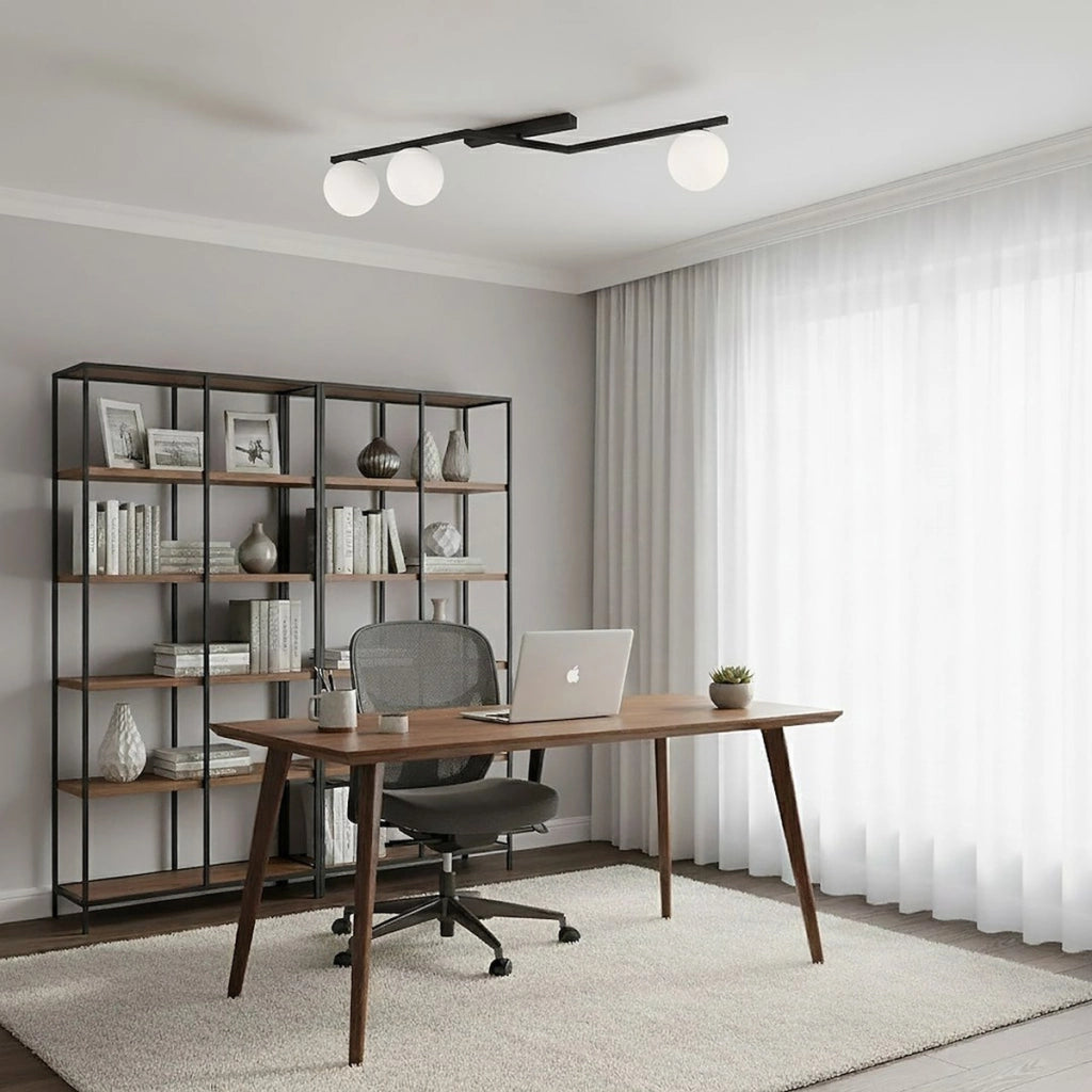 Lampada a sospensione Naton in acciaio nero con sfere in vetro opale