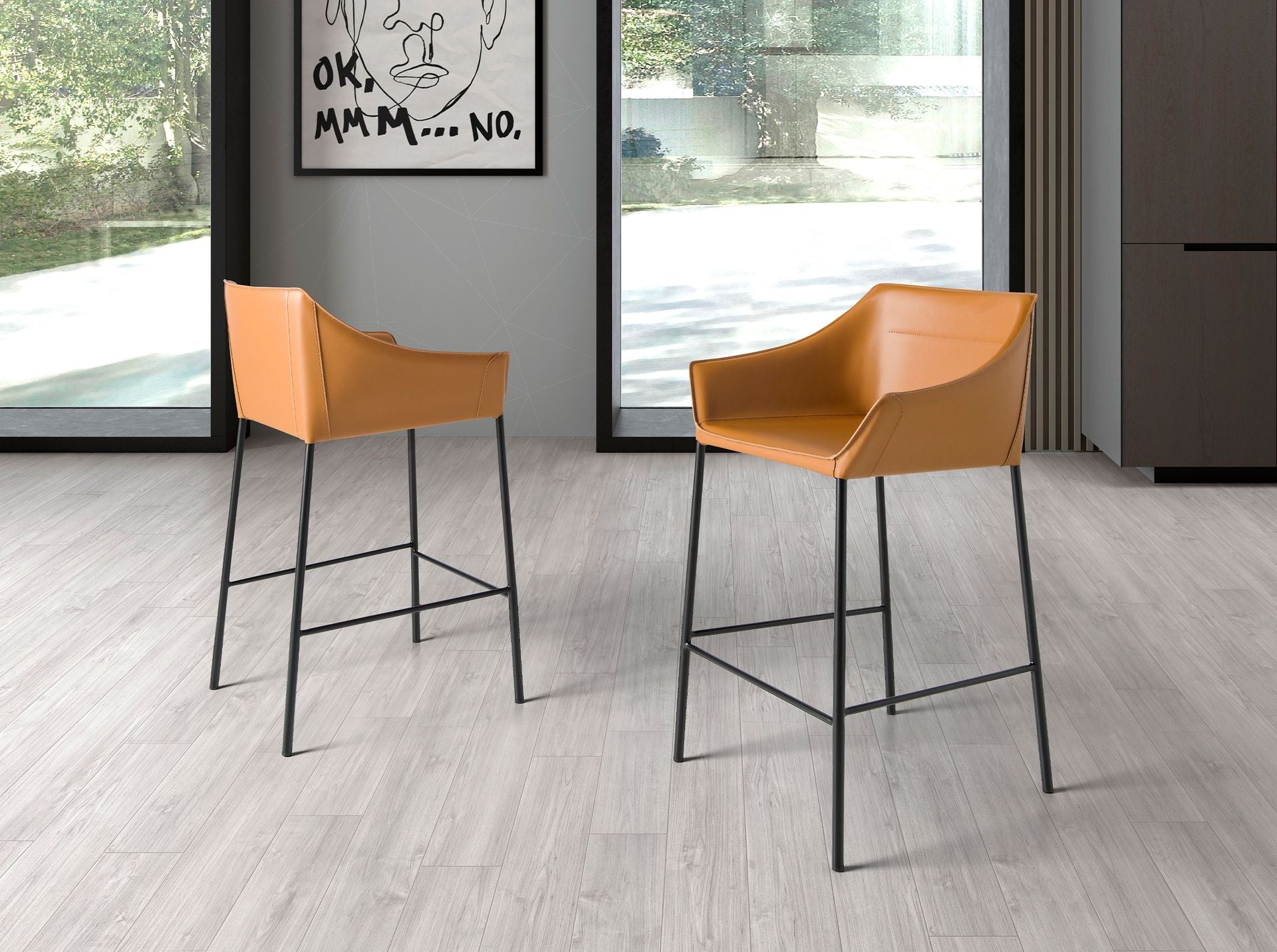 Sgabello in similpelle marrone