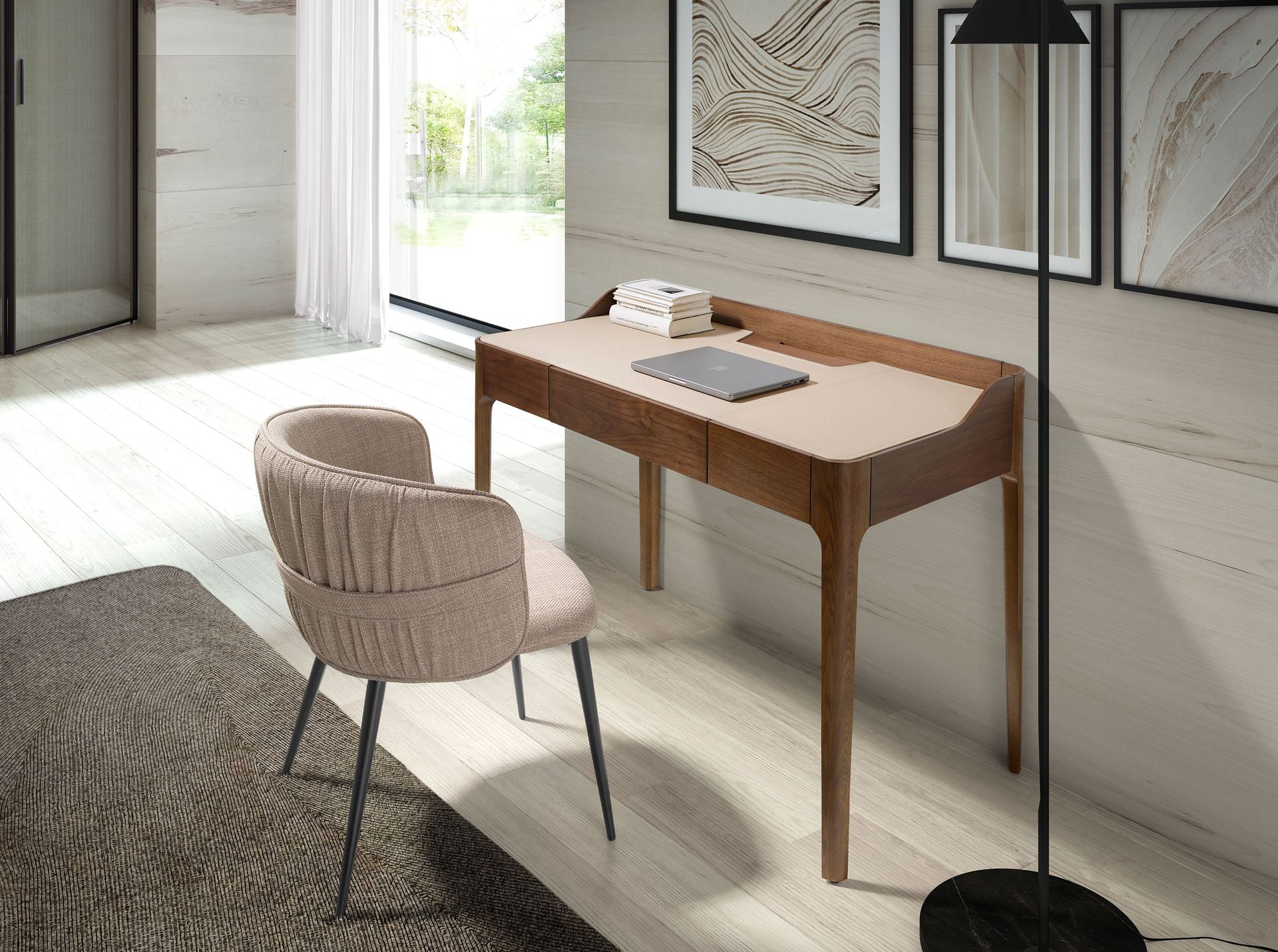 Sedia in tessuto marrone