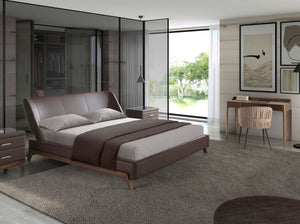 Sedia in tessuto marrone