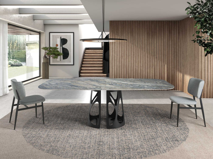 Sedia in tessuto grigio chiaro