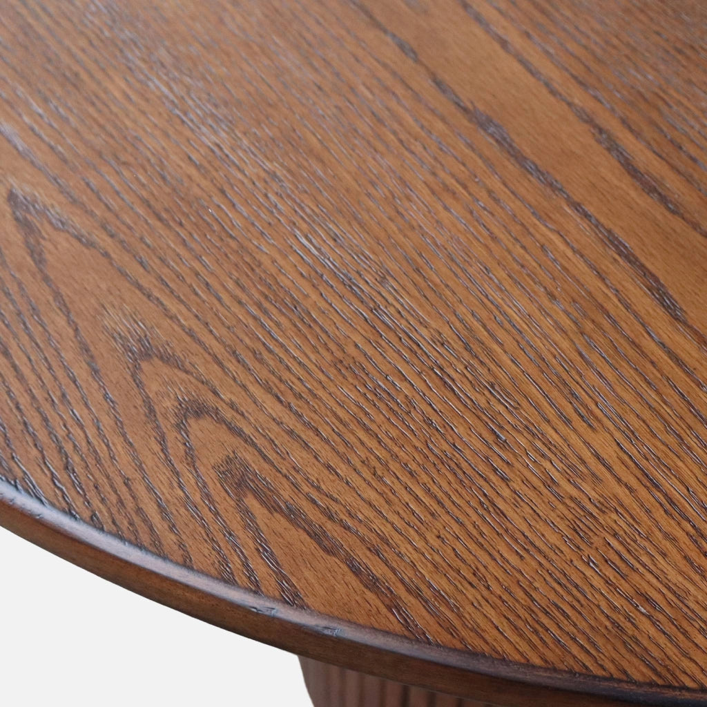 Tavolo da pranzo ovale in legno di hevea e impiallacciatura di rovere