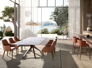 Sgabello in similpelle marrone