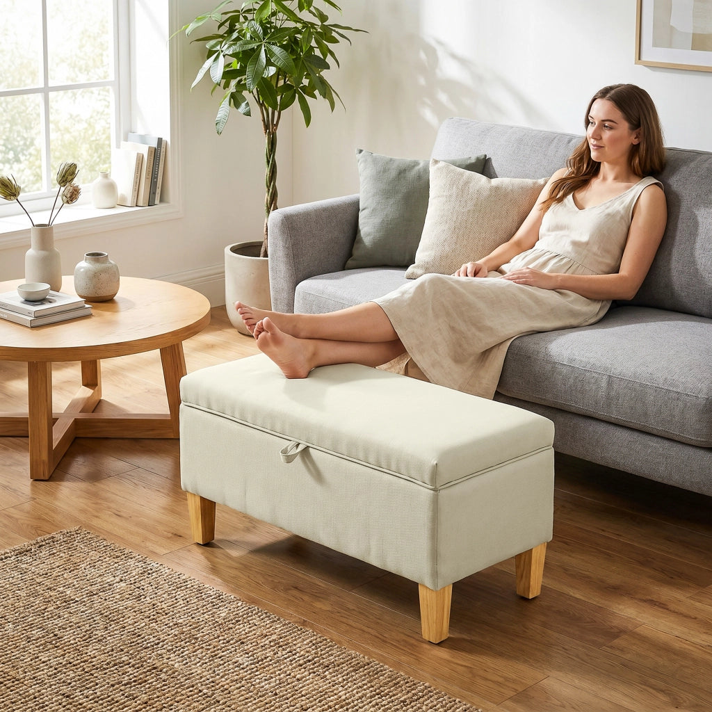 Panca contenitore imbottita in tessuto lino ¨C Xylo ¨C beige con piedini in legno 71x37x36cm