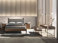 Sedia in tessuto grigio e velluto marrone