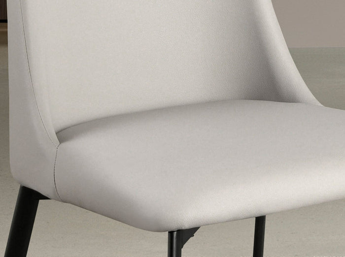 Sedia in similpelle sabbia