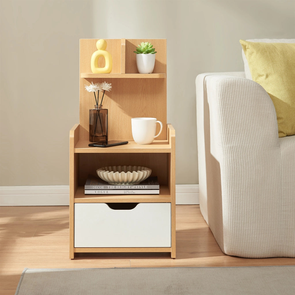 Comodino Bordkak con Cassetto Scomparto Aperto e 2 Ripiani 75 x 35 x 30 cm - Effetto Rovere / Bianco [en.casa]