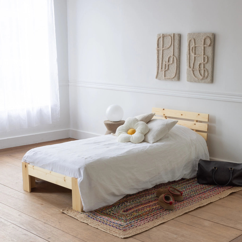 Letto in legno con testiera 90x190cm FINN