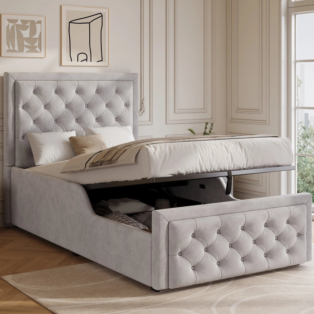 Letto imbottito 90x200 cm con contenitore idraulico; testiera capitonné in velluto grigio