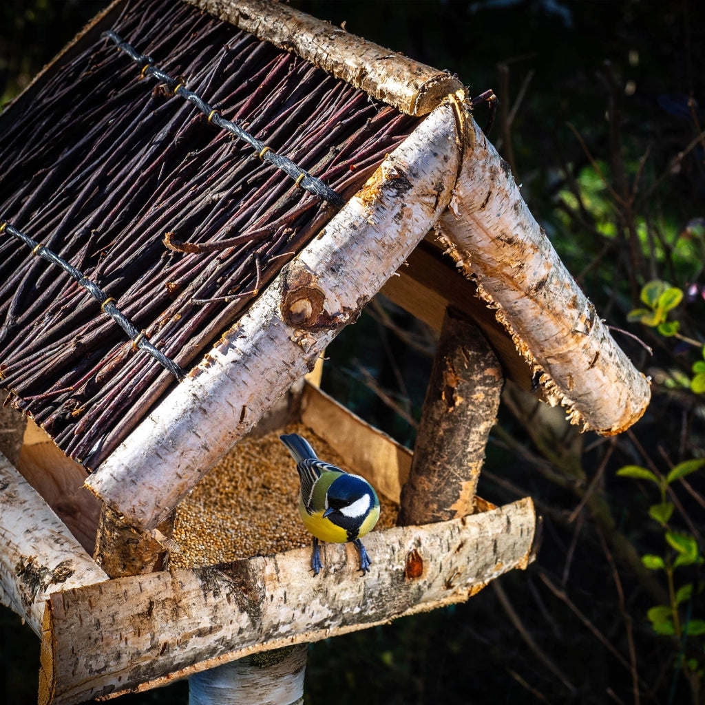 KADAX Grande mangiatoia per uccelli in legno da appendere, decorazione da giardino.