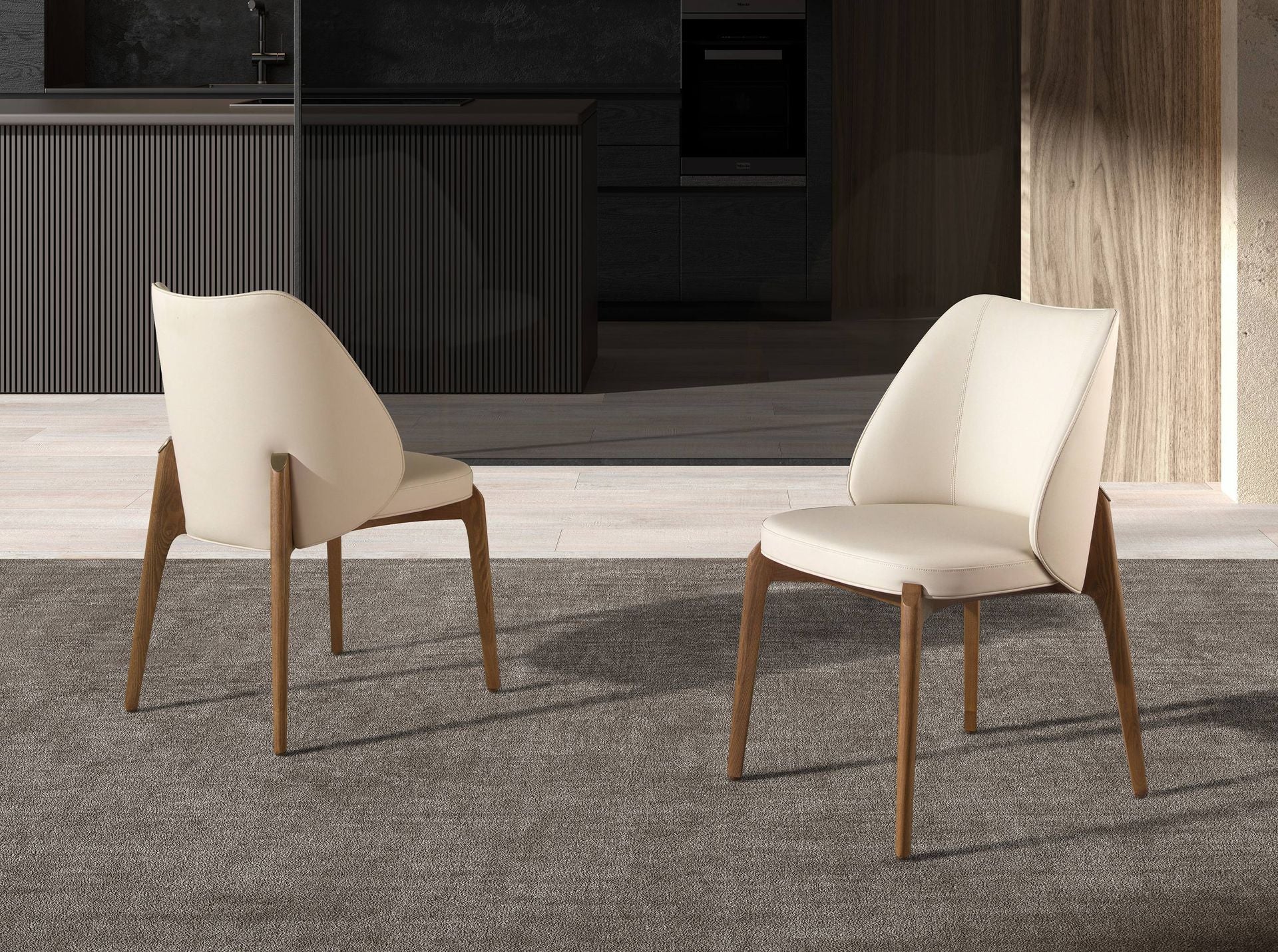 Sedia in similpelle crema