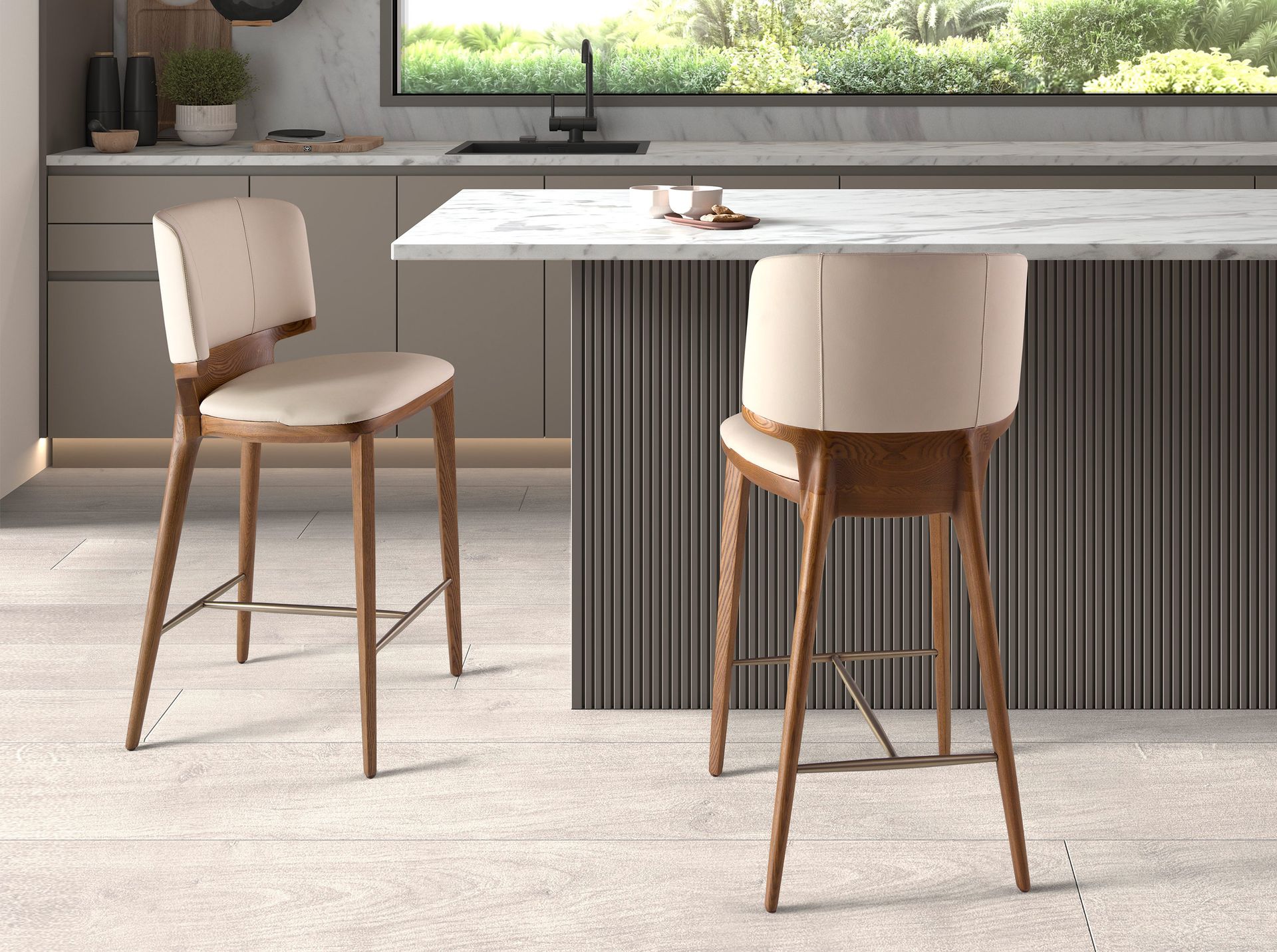 Sgabello similipelle crema