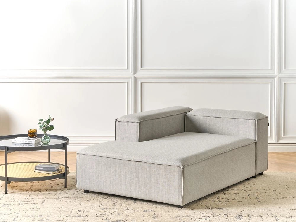 Chaise longue in tessuto grigio chiaro lato destro con Gambe nere stile moderno