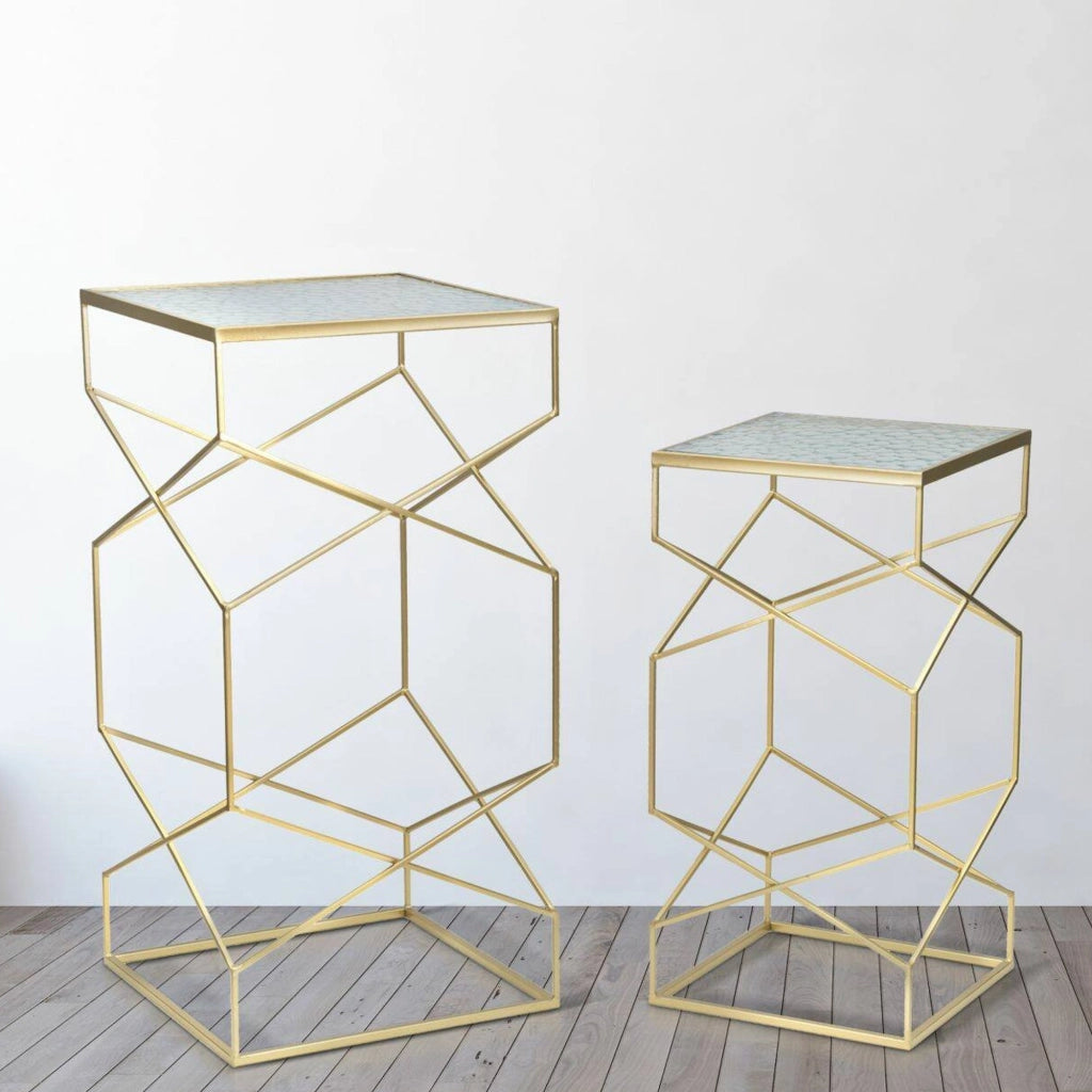 Tavolino da salotto George, Tavolo basso da caffè, Portariviste per divano, Ripiano da soggiorno, Oro, 50x50 h100 cm