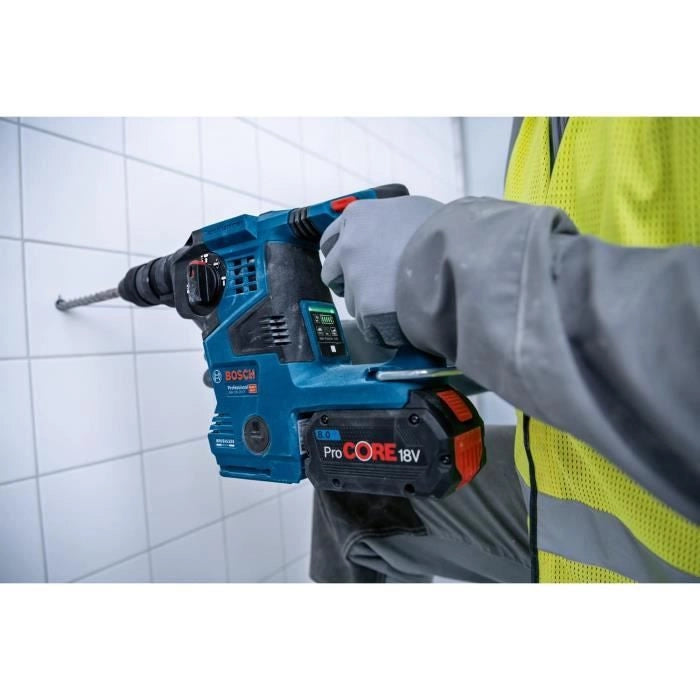 Martello perforatore Bosch Professional GBH 18V-28CF con aspiratore GDE 18V-16, 2 batterie ProCore 8.0Ah, caricabatterie, in Lboxx -